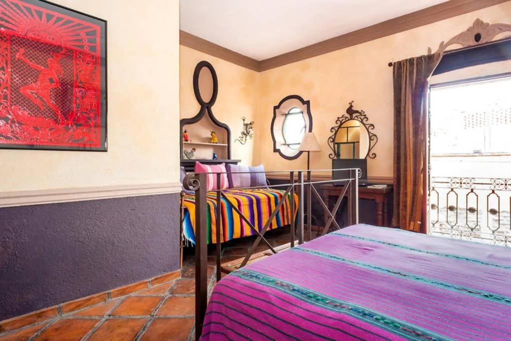 Great 2 Bedroom @ The Middle Of Everything * San Miguel de Allende